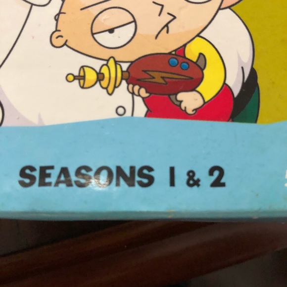 FAMILY GUY SEASON 1 /2 like new - Picture 5 of 5